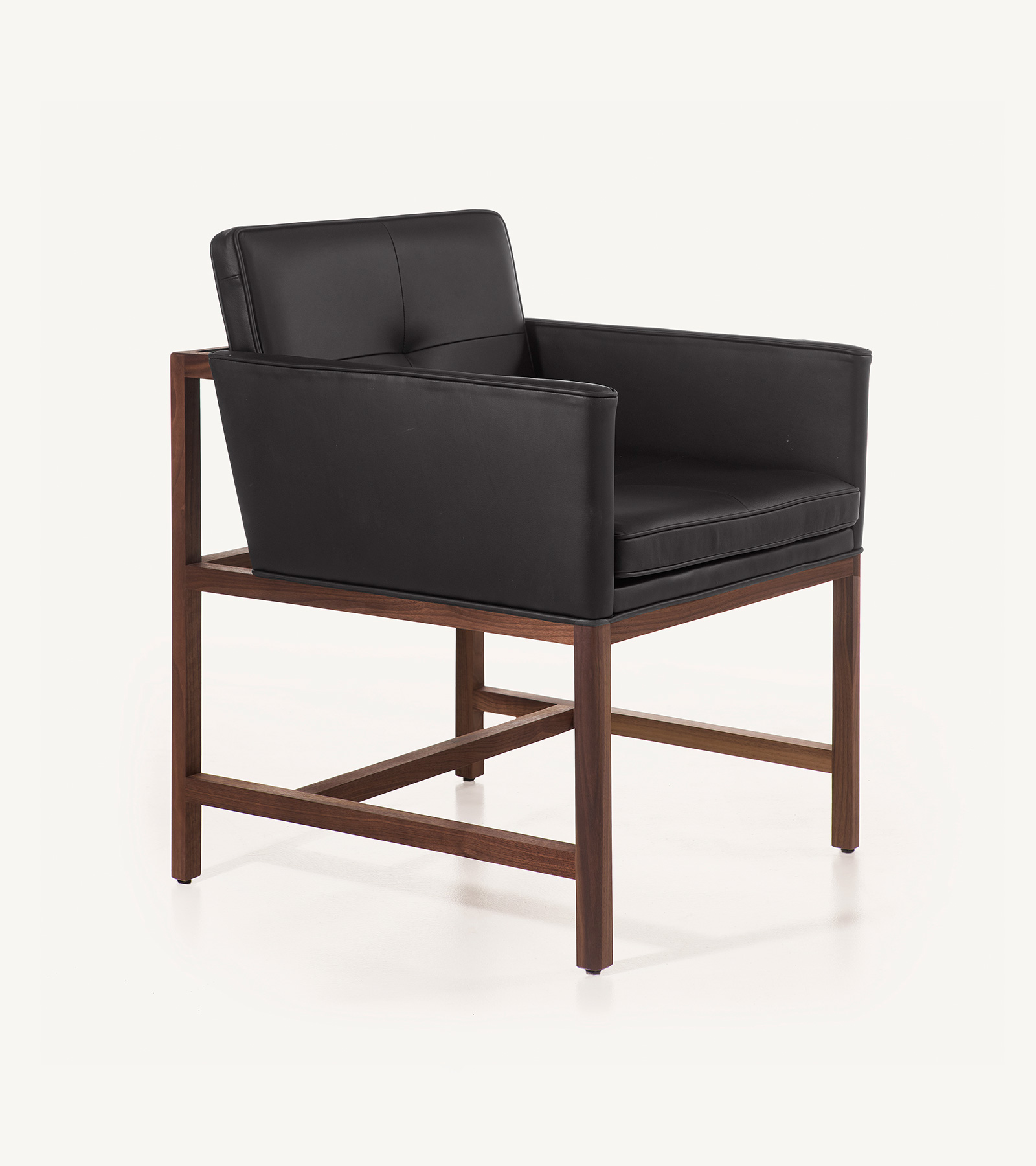 TinnappleMetz-bassamfellows-Wood-Frame-Chair-01