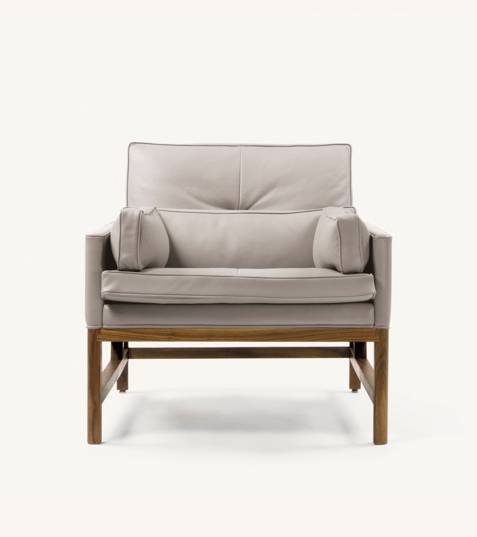 TinnappleMetz-bassamfellows-Wood-Frame-Lounge-Chair-02