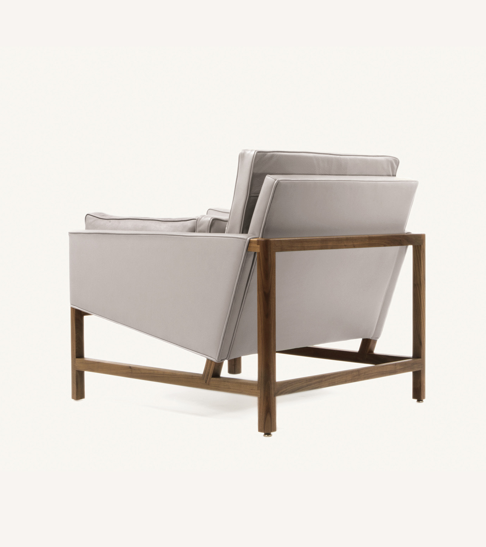 TinnappleMetz-bassamfellows-Wood-Frame-Lounge-Chair-06
