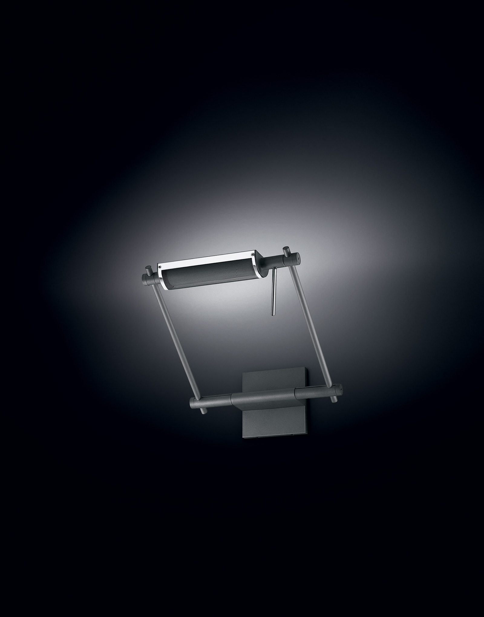 TinnappelMetz-nemo-logo-wall-lamp-03