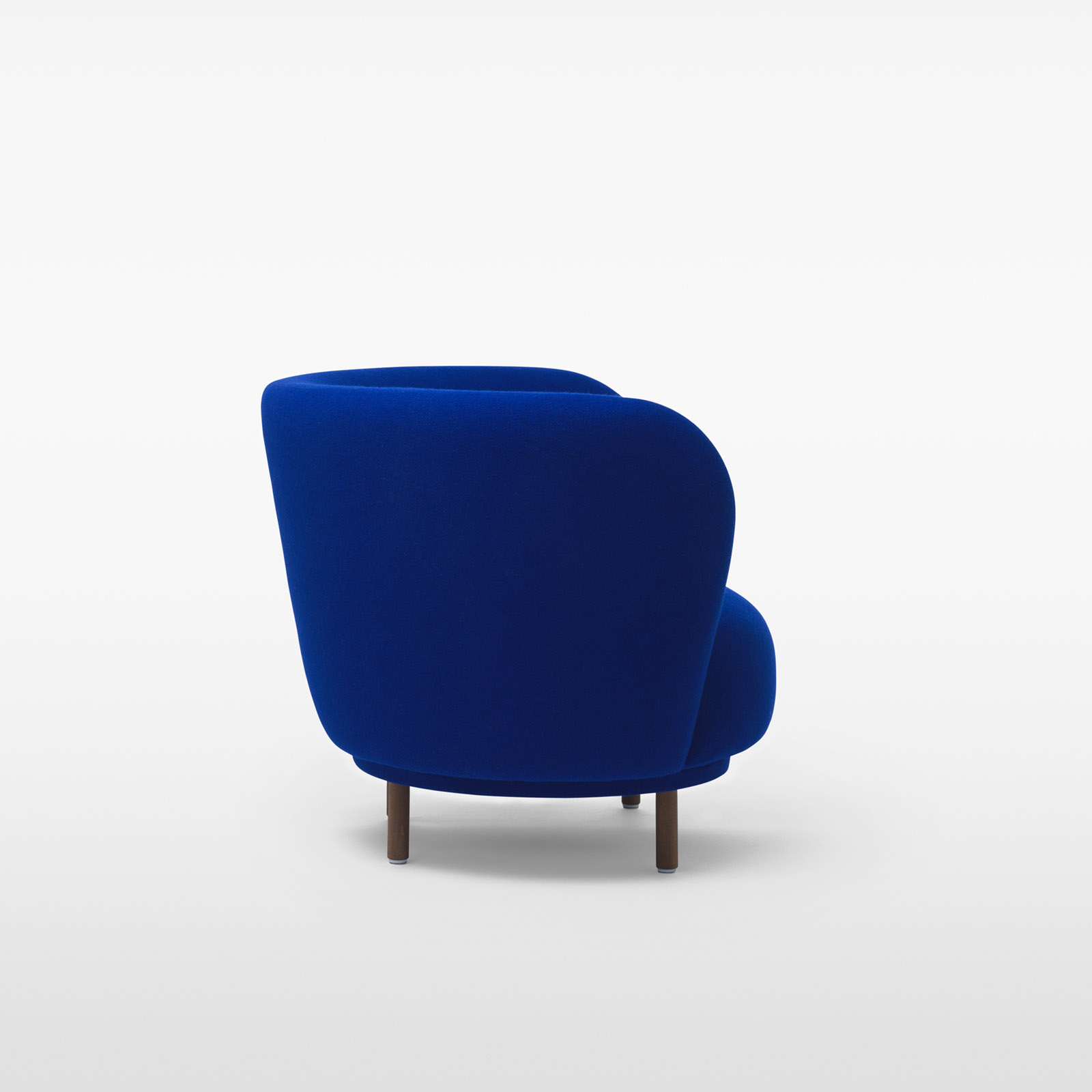 TinnappleMetz-massproductions-dandy-armchair-05