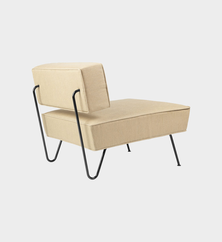 Tinnappelmetz-Gubi-GT Lounge Chair-Fully Upholstered 2